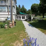 Bed & Breakfast Maison La Vigne - Et D'hotes Le Chambon-sur-Lignon
