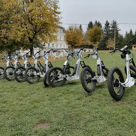 לינה וארוחת בוקר Maison La Vigne - Et D'hotes לה שמבון-סור-ליניון