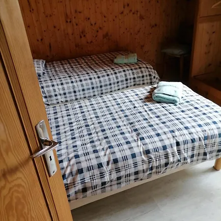 Maison La Vigne - Et D'hotes Bed & Breakfast