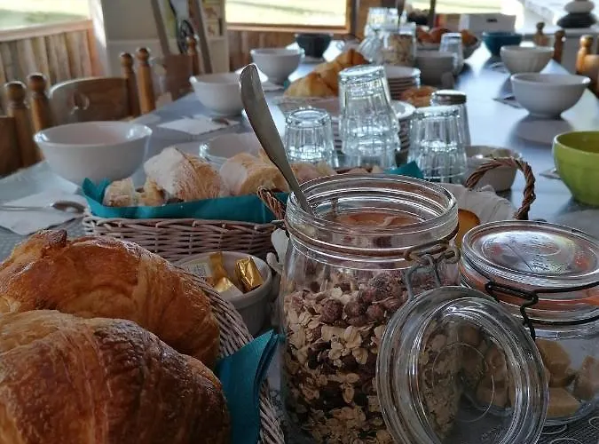 Maison La Vigne - Et D'hotes Bed and Breakfast