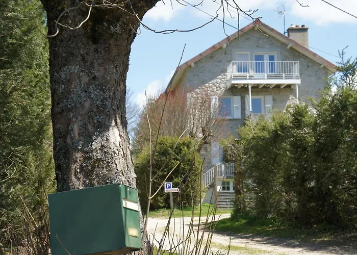 Maison La Vigne - Et D'hotes Bed and Breakfast 3*